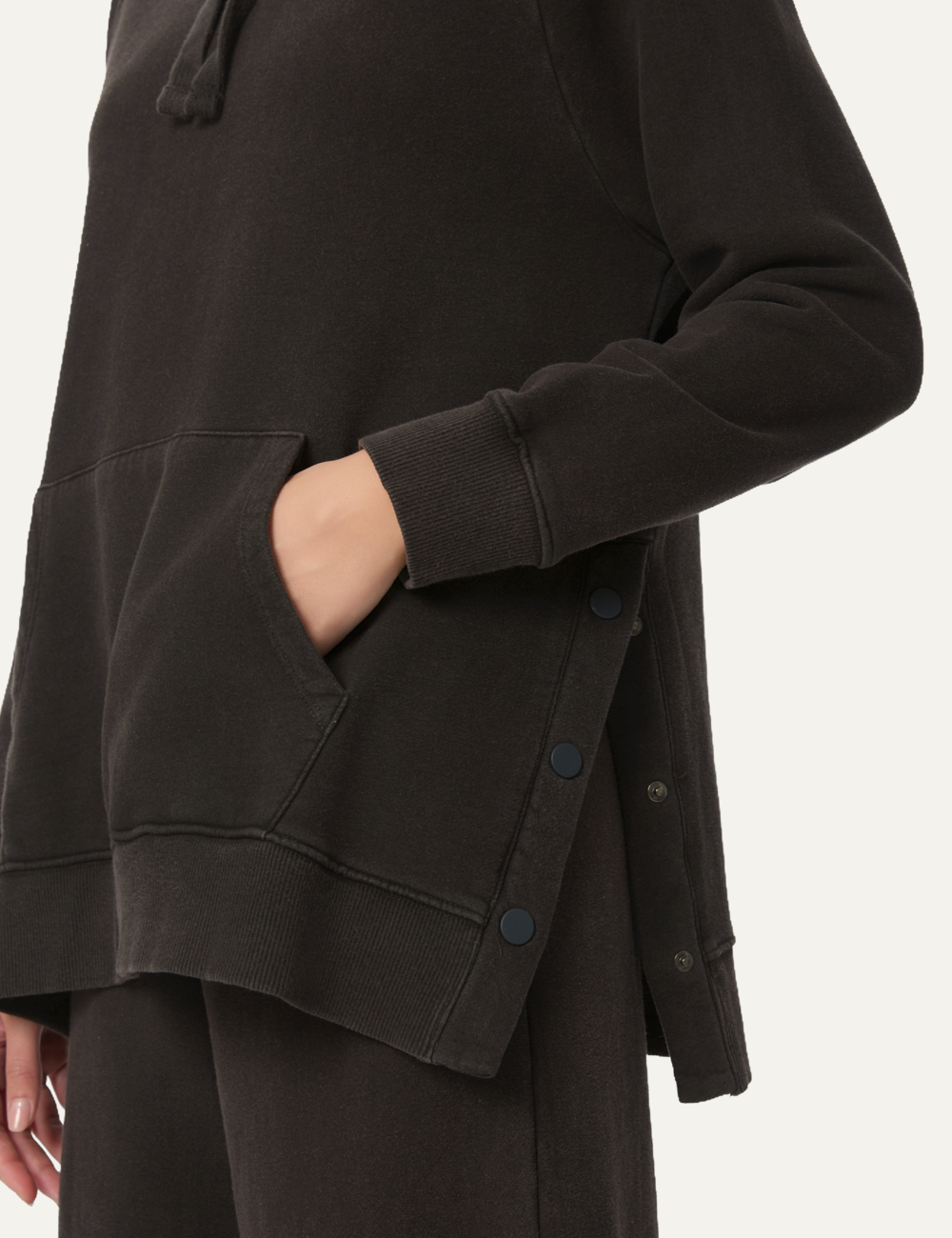 DIRTY LAUNDRY OVERSIZED RAGLAN HOODIE