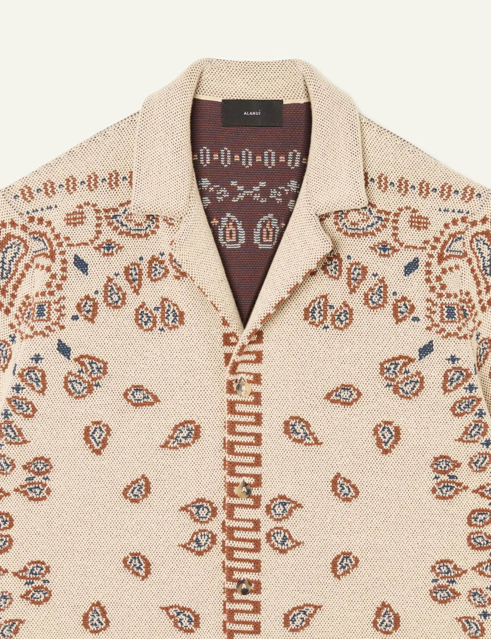 Ανδρικό Alanui bandana shirt λεπτομέρεια γιακά και horn buttons