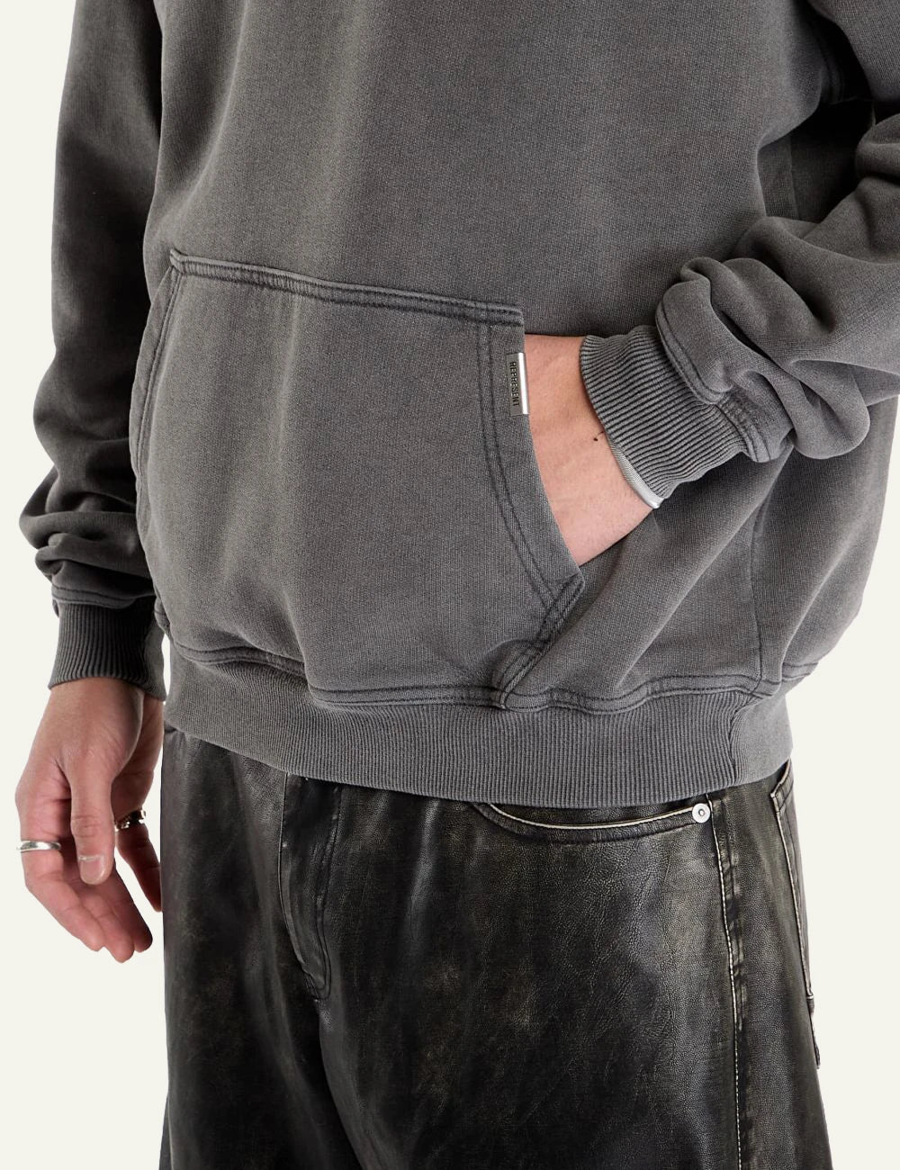 Represent Owners Club Hoodie Grey pocket detail
