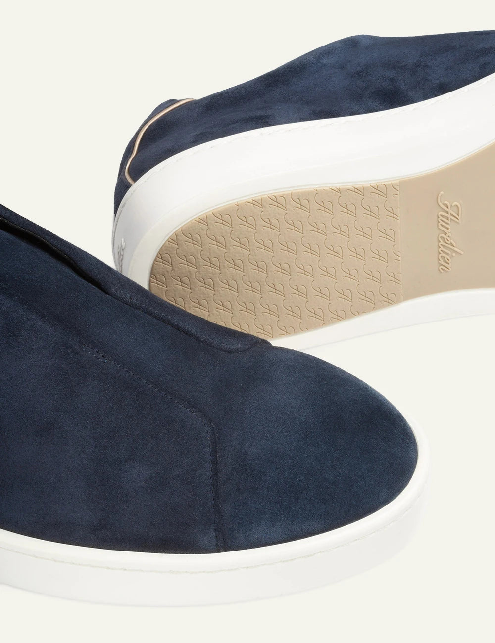 Aurelien AUR3 suede sneaker navy blue detail view