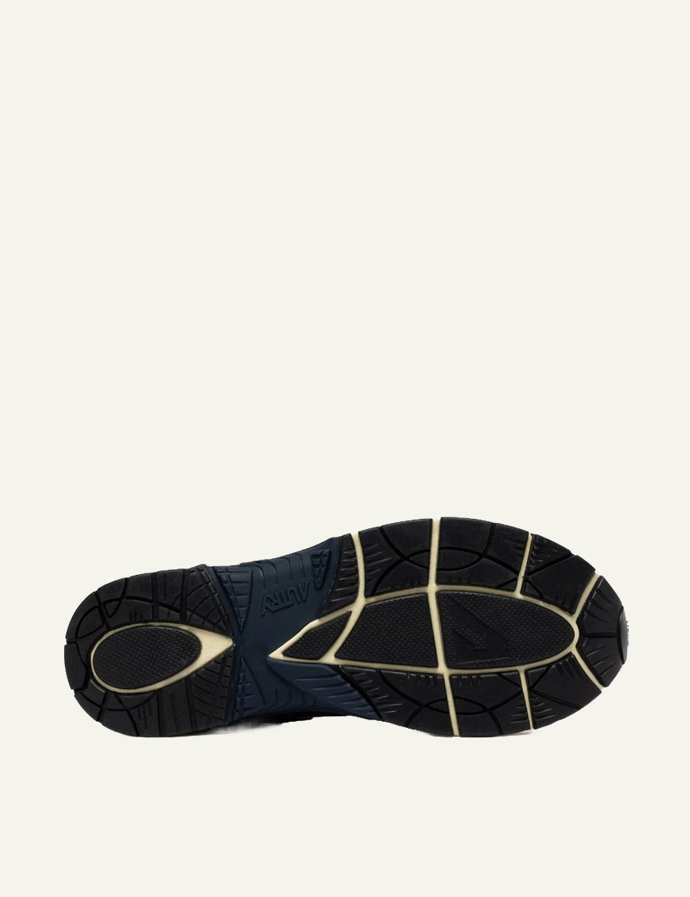 Autry Hyperway Low man soft blue silver rubber sole detail