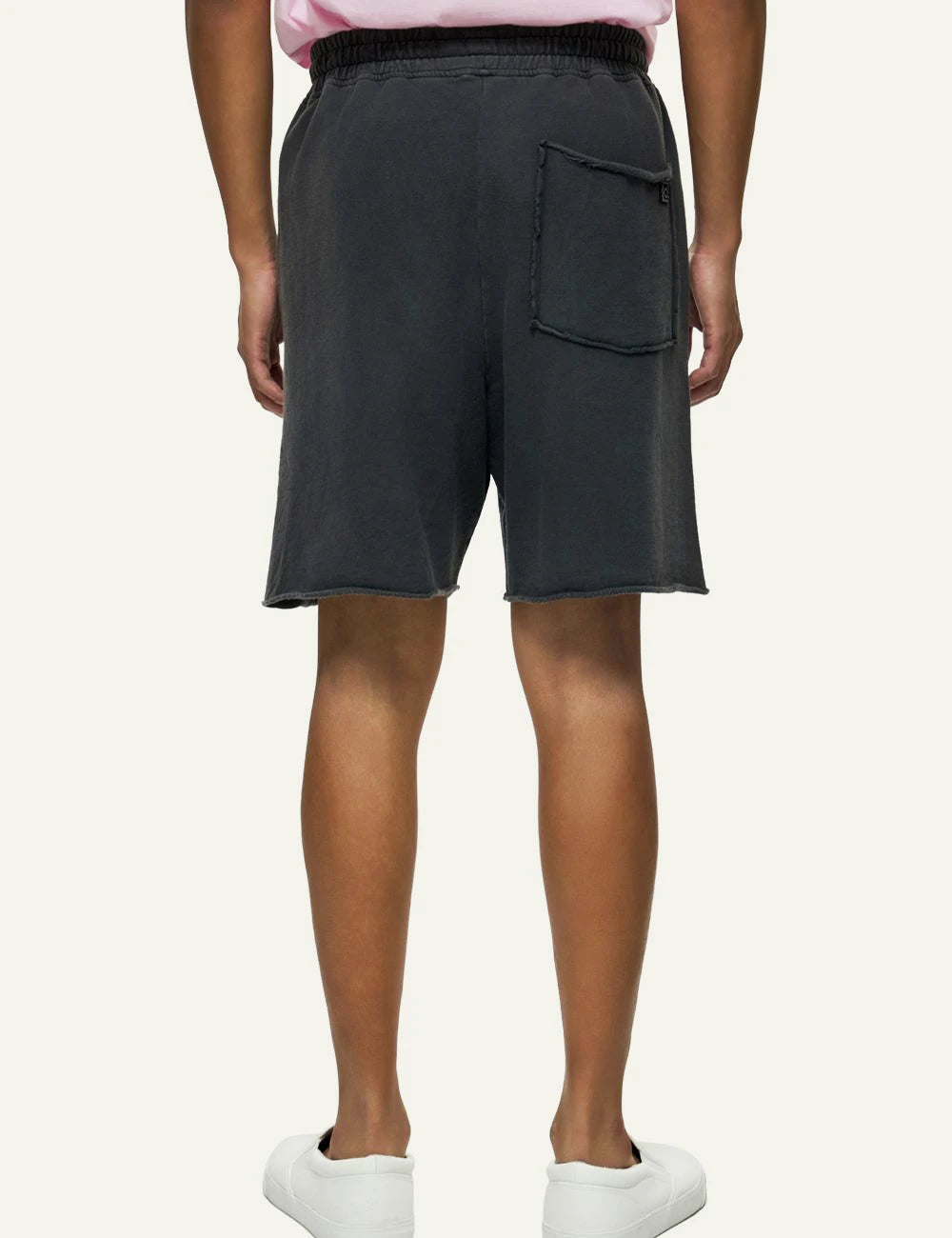 Dirty Laundry raw edges sweatbermuda vintage black back look