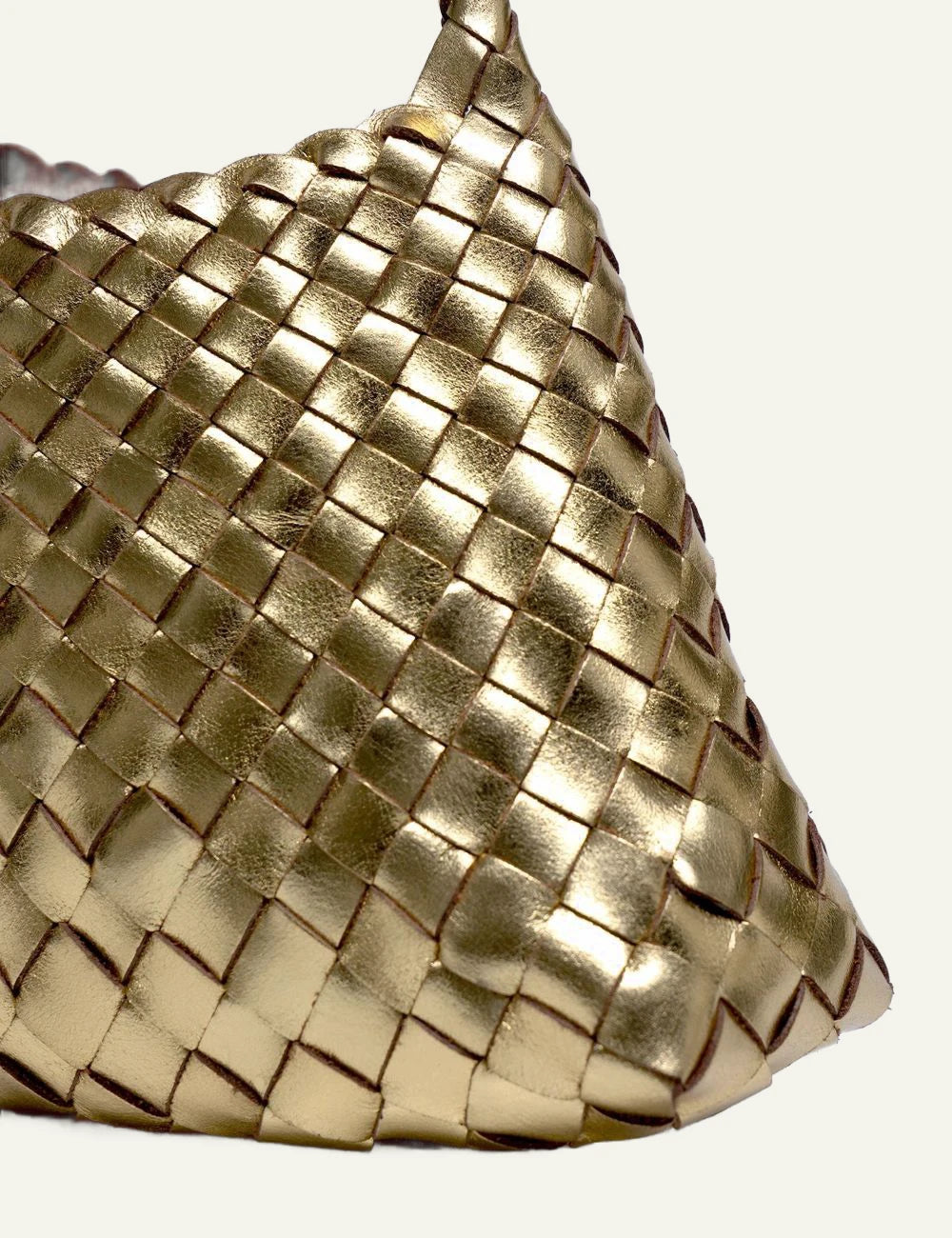 Dragon Diffusion Rosanna gold woven leather baguette bag close up details