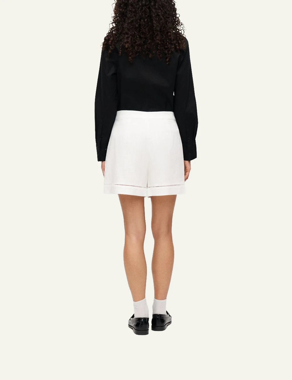 Karl Lagerfeld B2W10022100 embroidery detail shorts white high waist clean design back view
