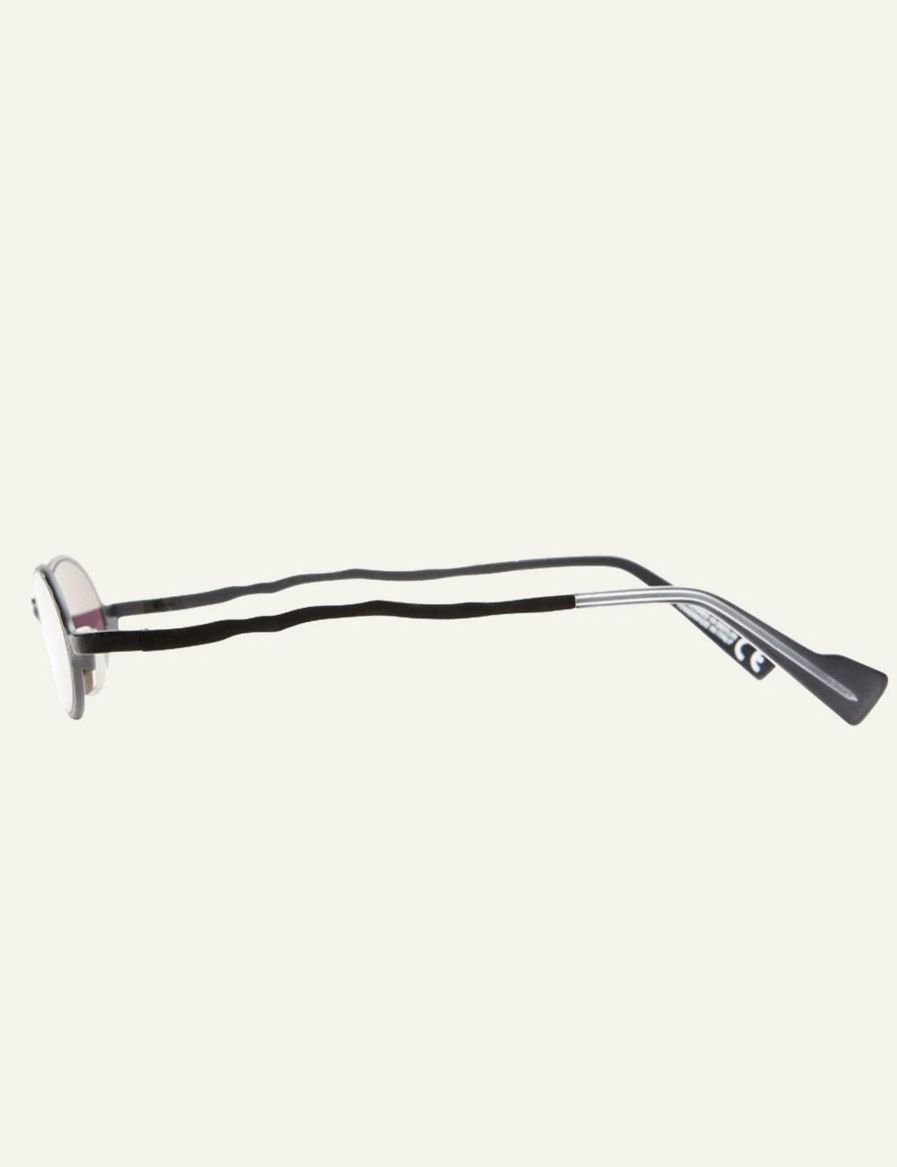 Kuboraum Z24 black matt oval sunglasses grey lenses side view