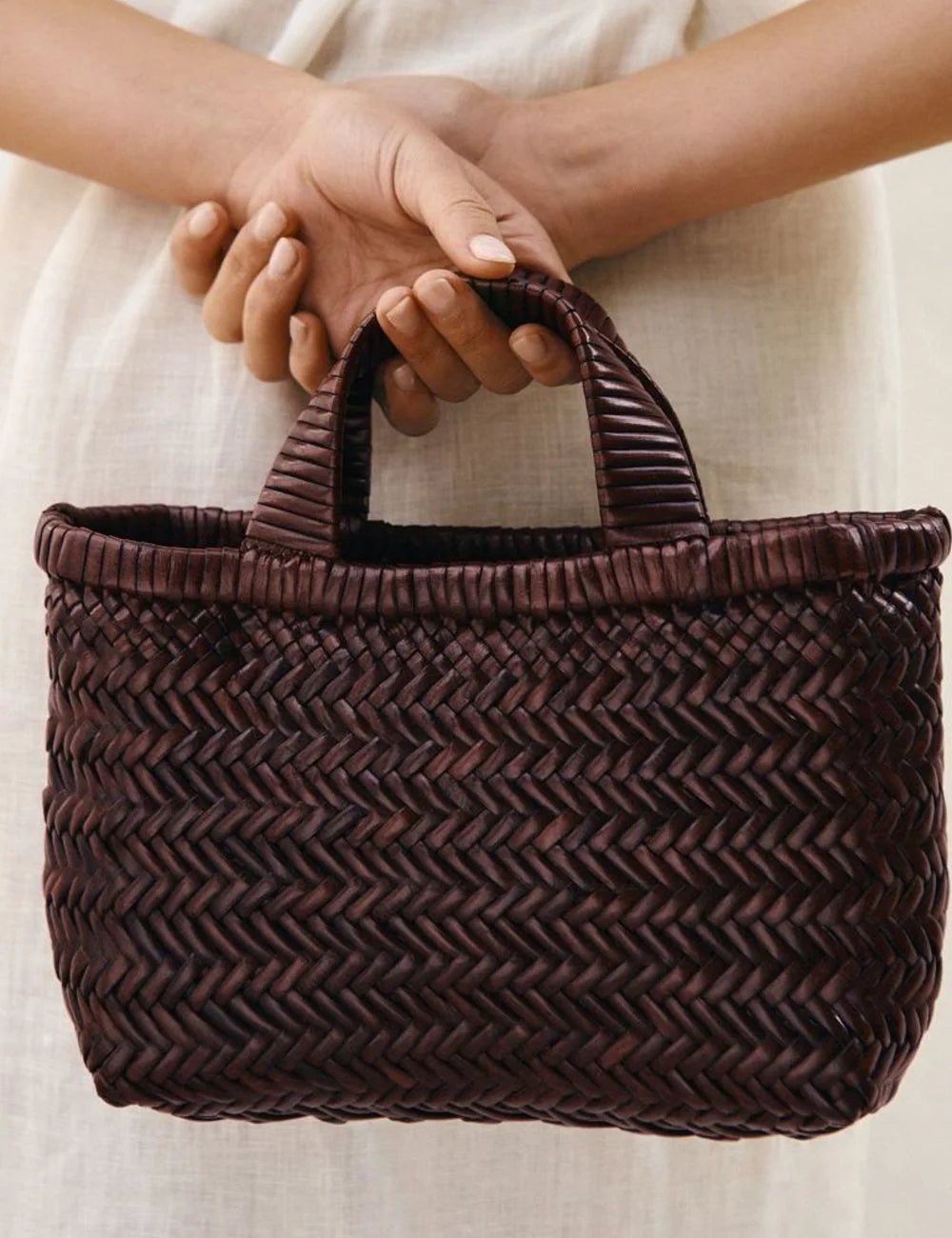Manebi Sunset bag mini leather dark brown braided top handle back model