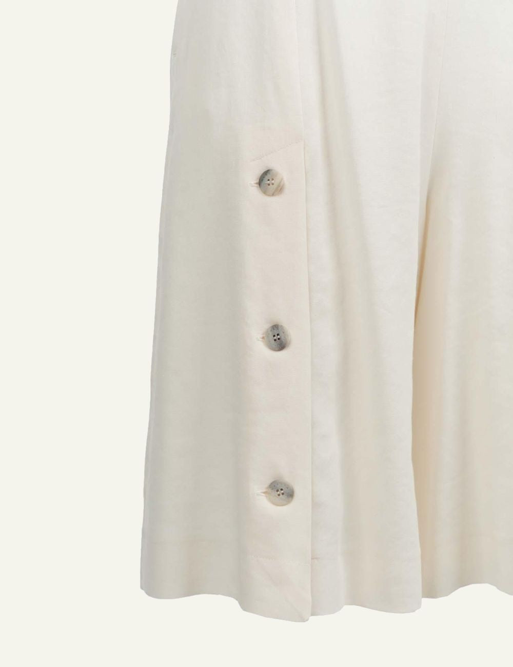 Marella linen viscose shorts ecru side buttons wide leg front detail view