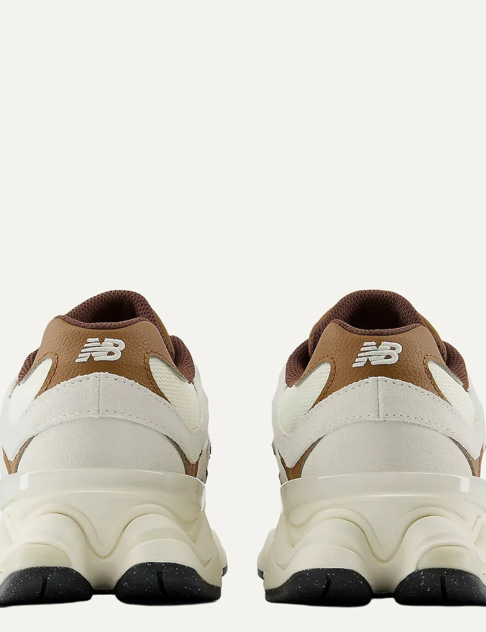 New Balance women's mesh and suede sneakers in off-white with brown details back
