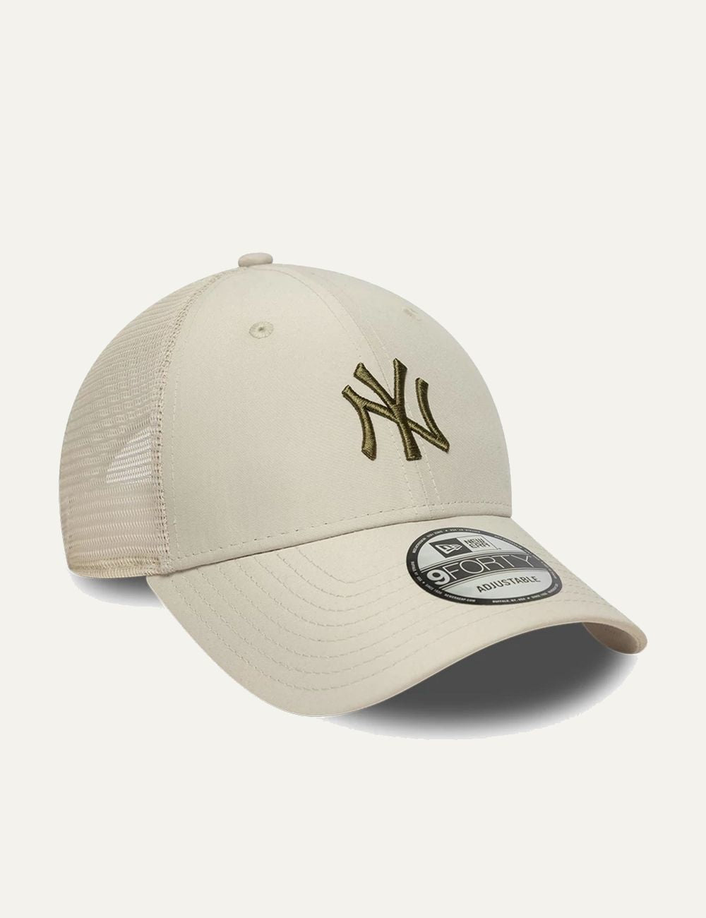 New Era NY Yankees cream trucker cap khaki logo profile view