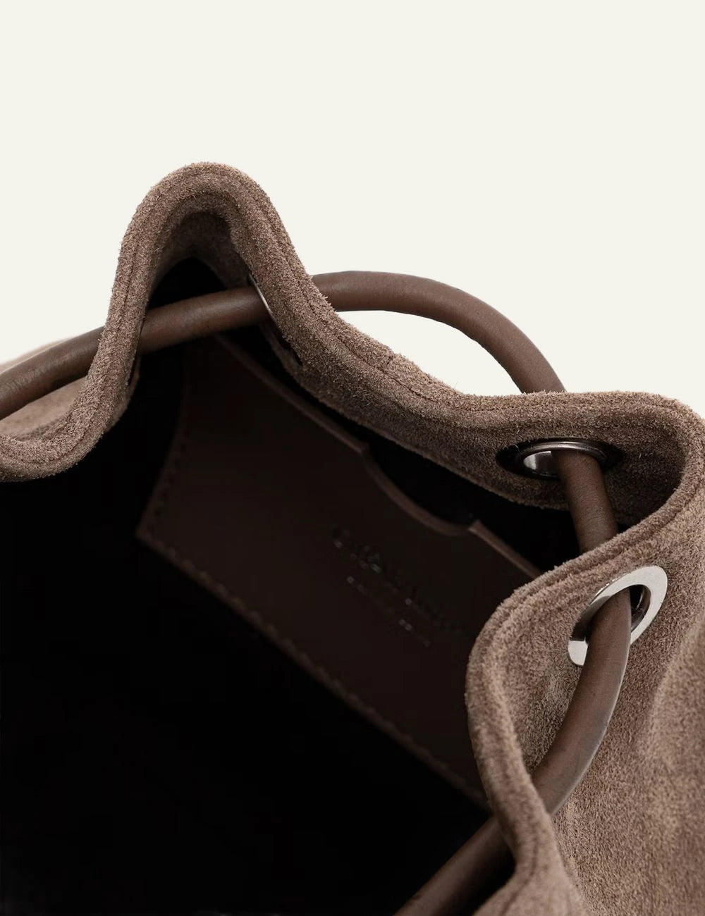 Off White OWMY002S26LEA001 Dumbo B bucket bag suede brown top view chain detail