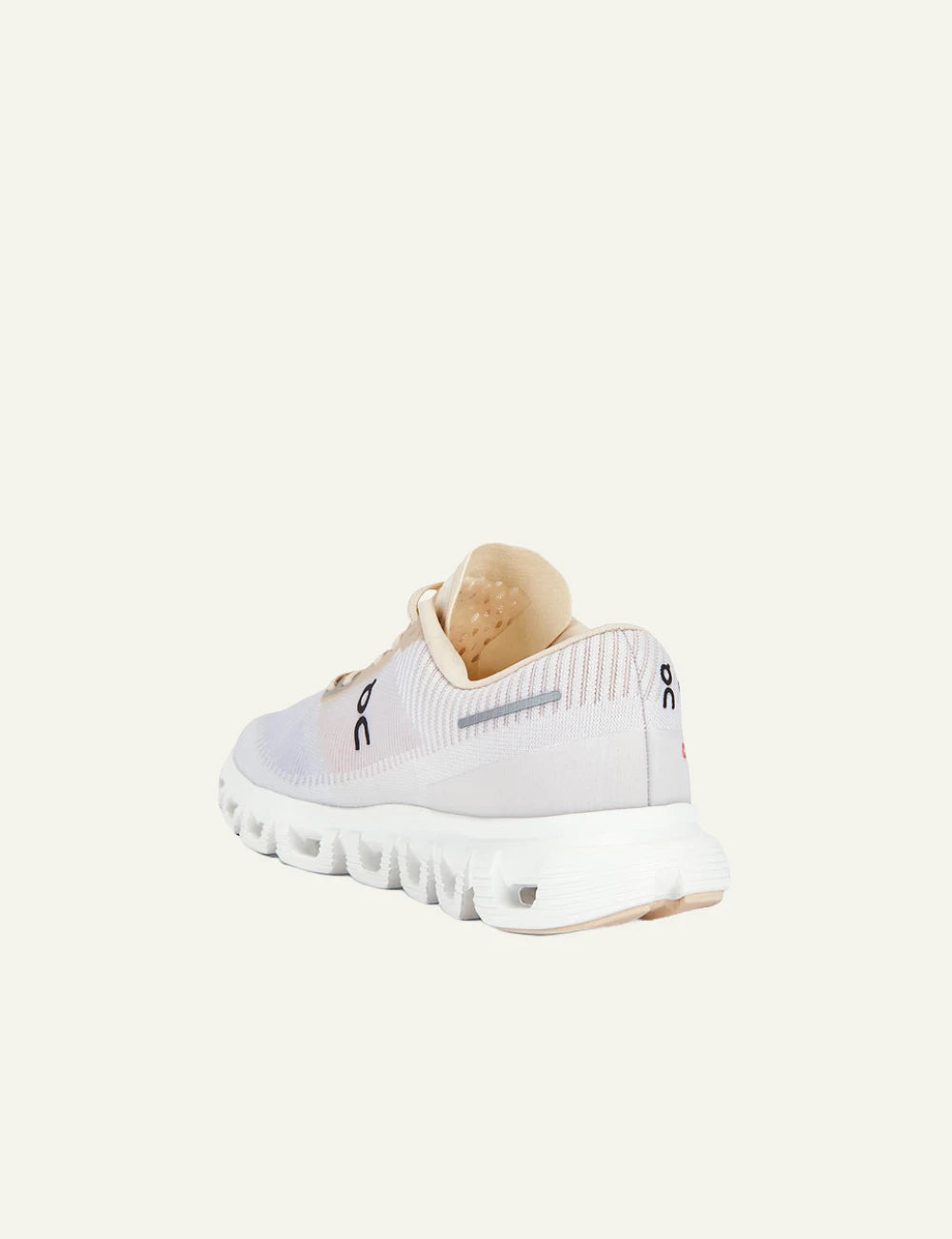 On running sneakers ekrou mesh upper CloudTec Helion sole back view