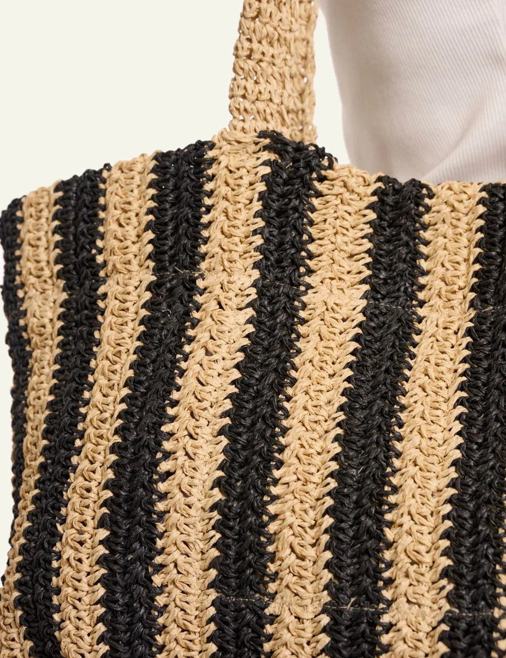 Rino Pelle Vanessa bag beige black striped woven straw tote detail view