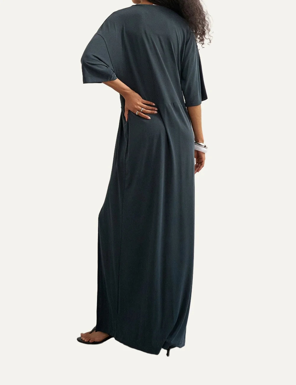 Topshop women's dark grey maxi dress with round neck, short wide sleeves, gathered waist and front slit back