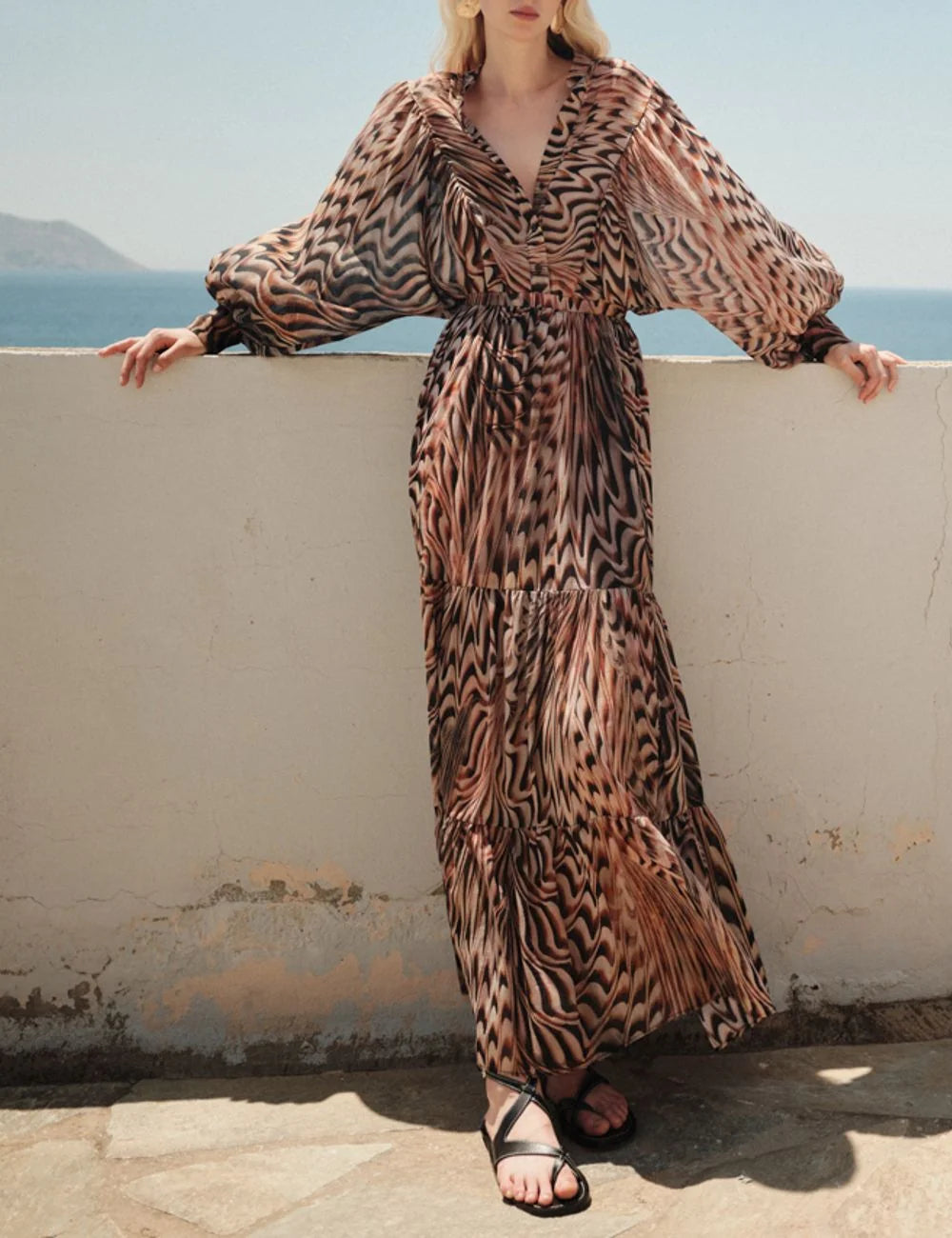 Devotion abstract skirt brown model front sea view