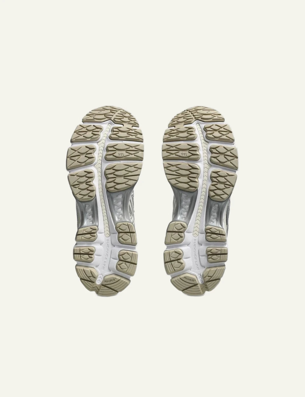 Asics Gel Kayano 12.1 sneaker beige silver sole view