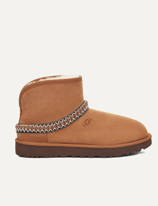 UGG CLASSIC MINI CRESCENT