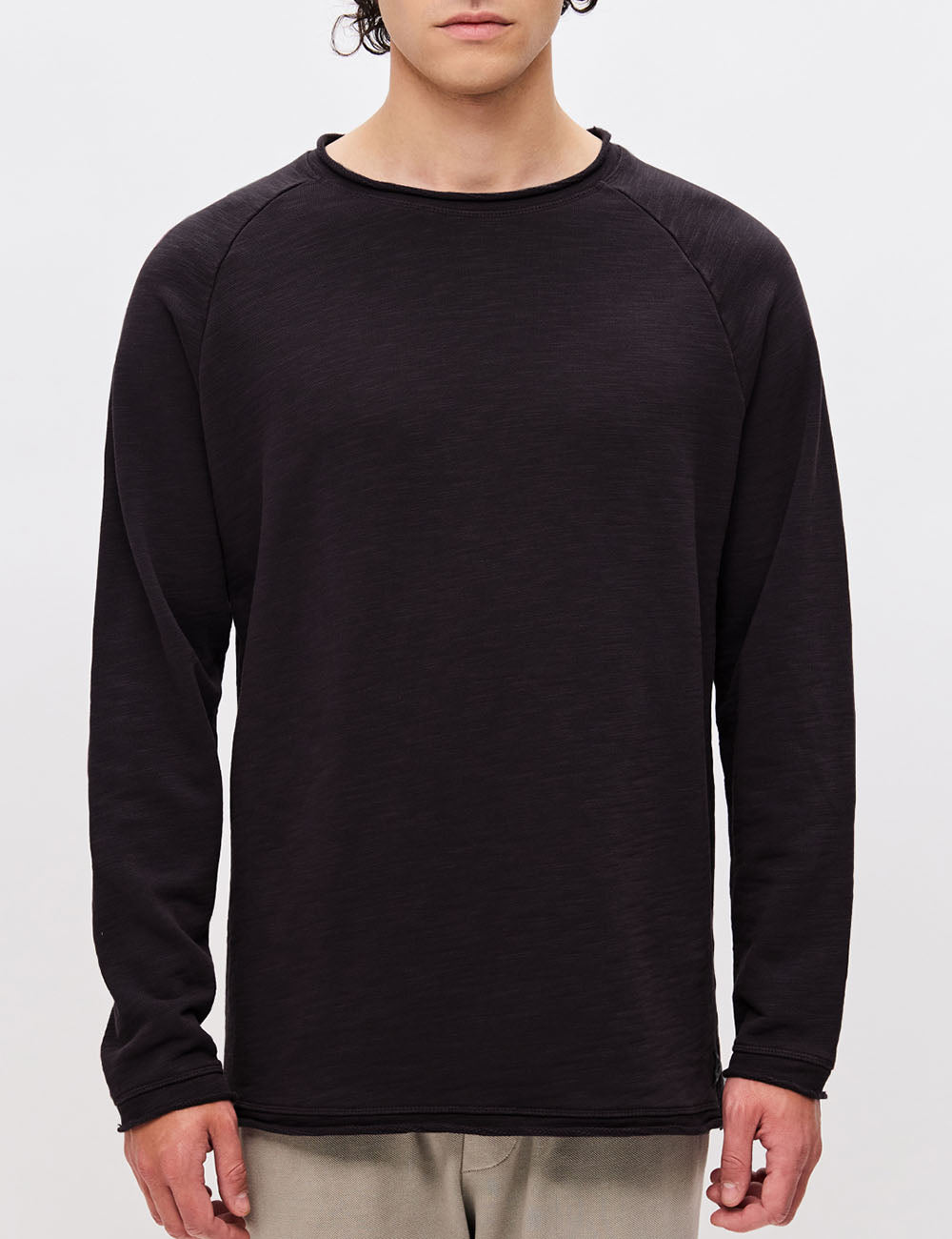 DIRTY LAUNDRY RAGLAN CREWNECK WITH RAW EDGES