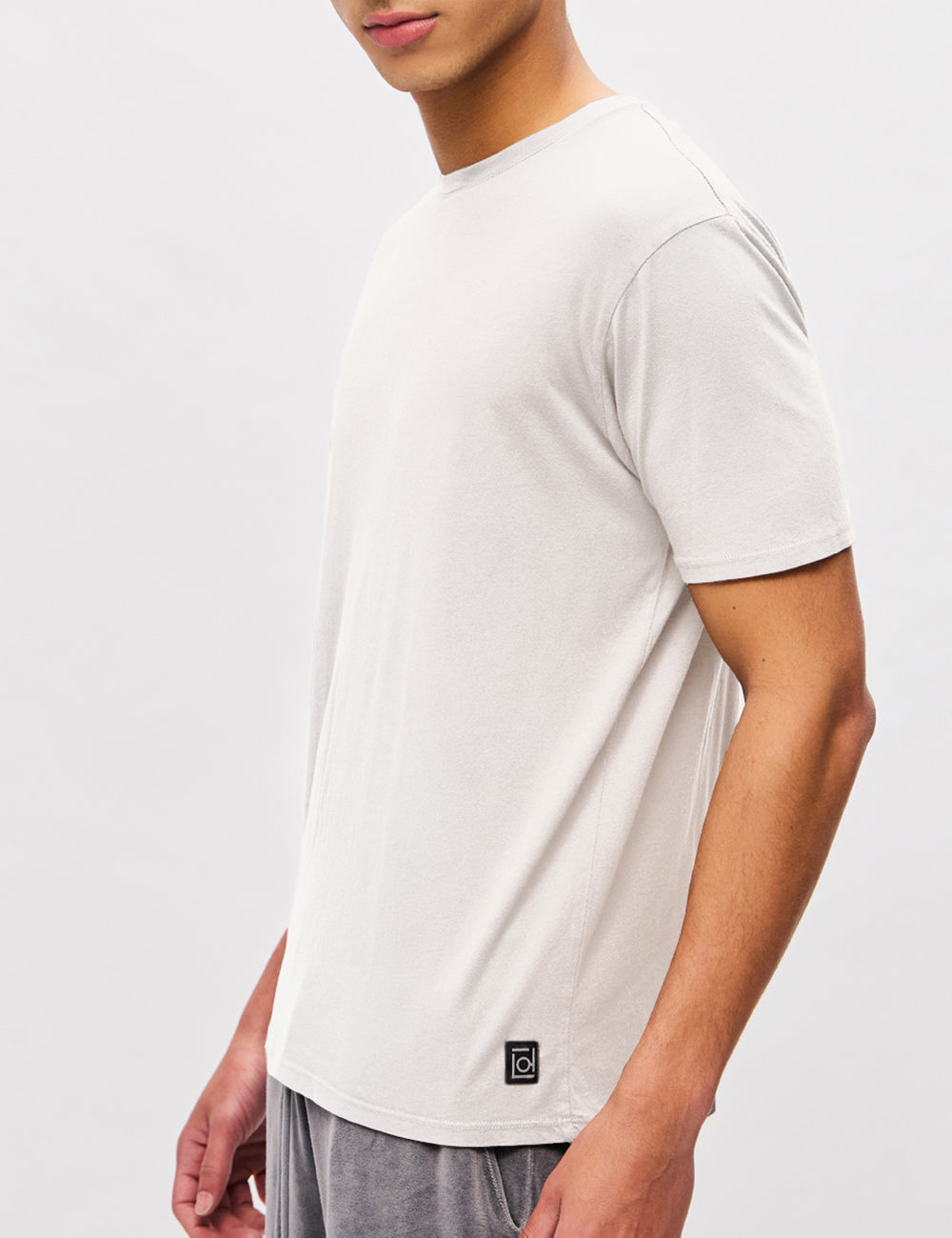 DIRTY LAUNDRY RELAXED ROUNDNECK T-SHIRT