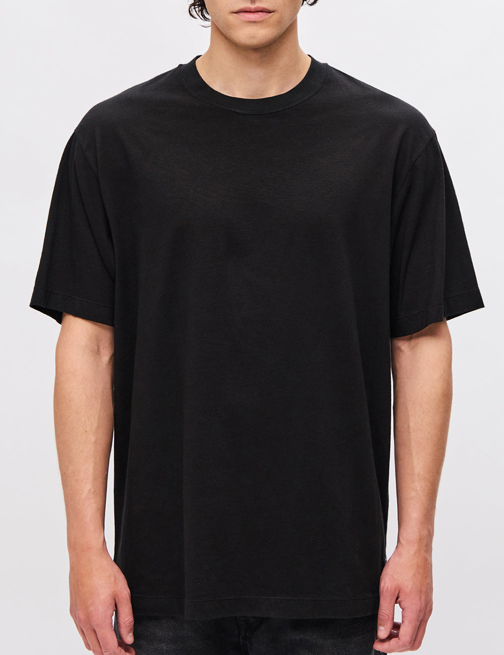 DIRTY LAUNDRY OVERSIZED ROUNDNECK T-SHIRT