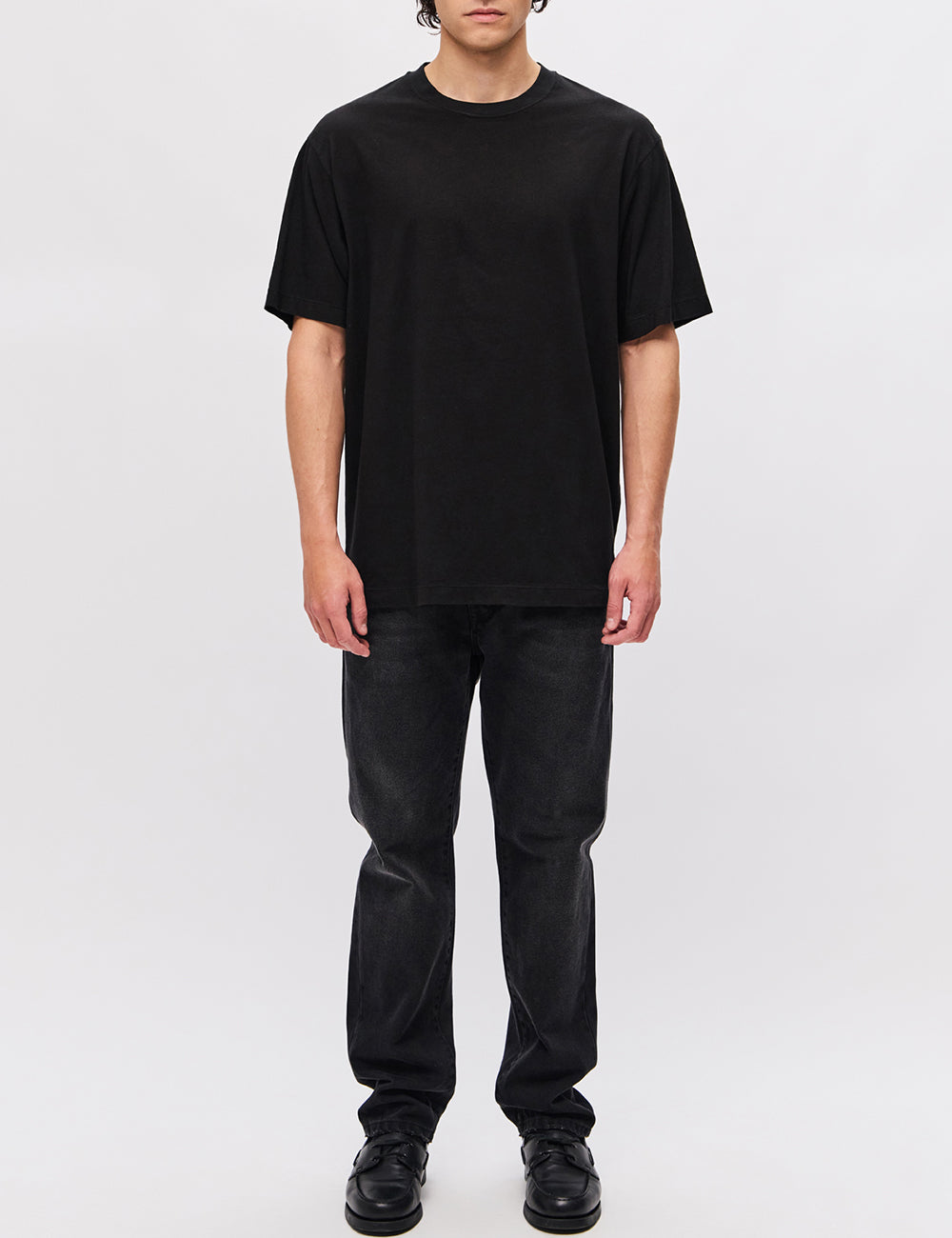 DIRTY LAUNDRY OVERSIZED ROUNDNECK T-SHIRT