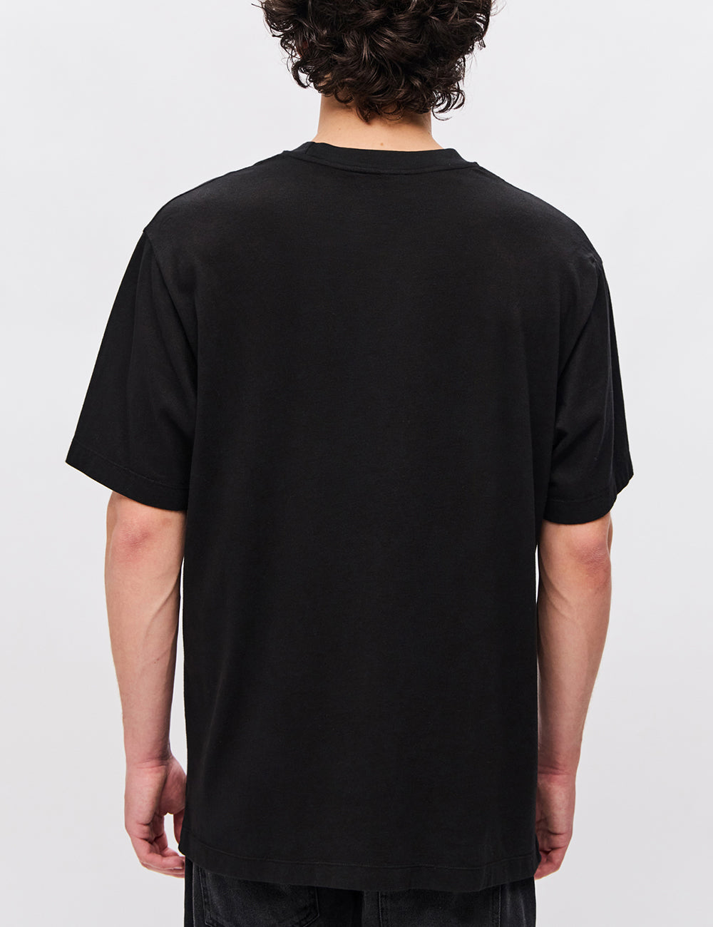 DIRTY LAUNDRY OVERSIZED ROUNDNECK T-SHIRT