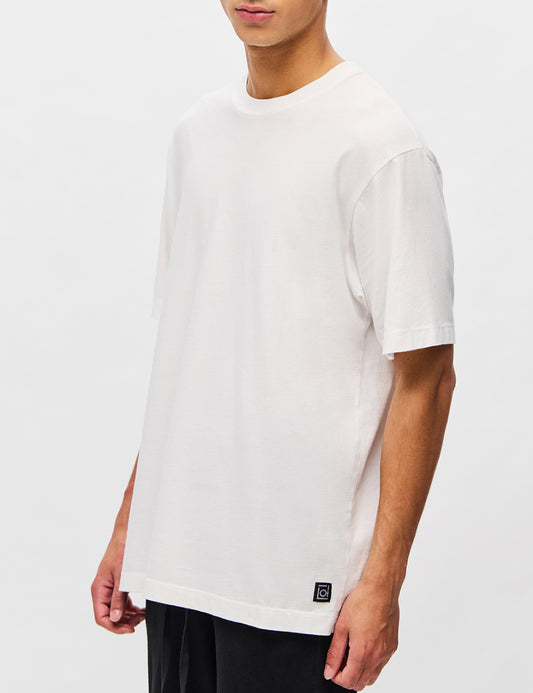 DIRTY LAUNDRY OVERSIZED ROUNDNECK T-SHIRT