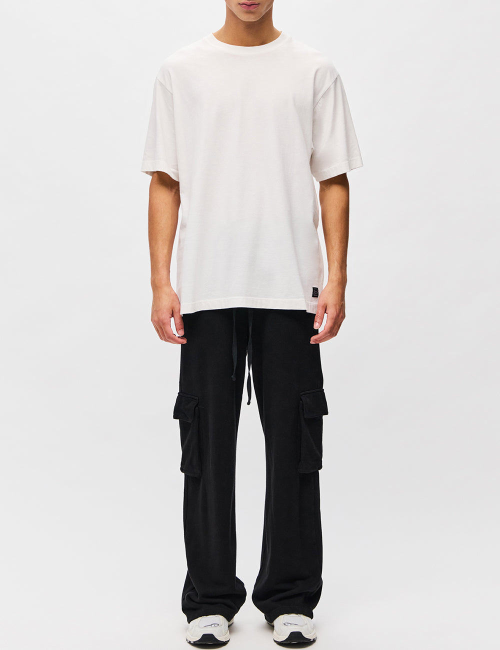 DIRTY LAUNDRY OVERSIZED ROUNDNECK T-SHIRT