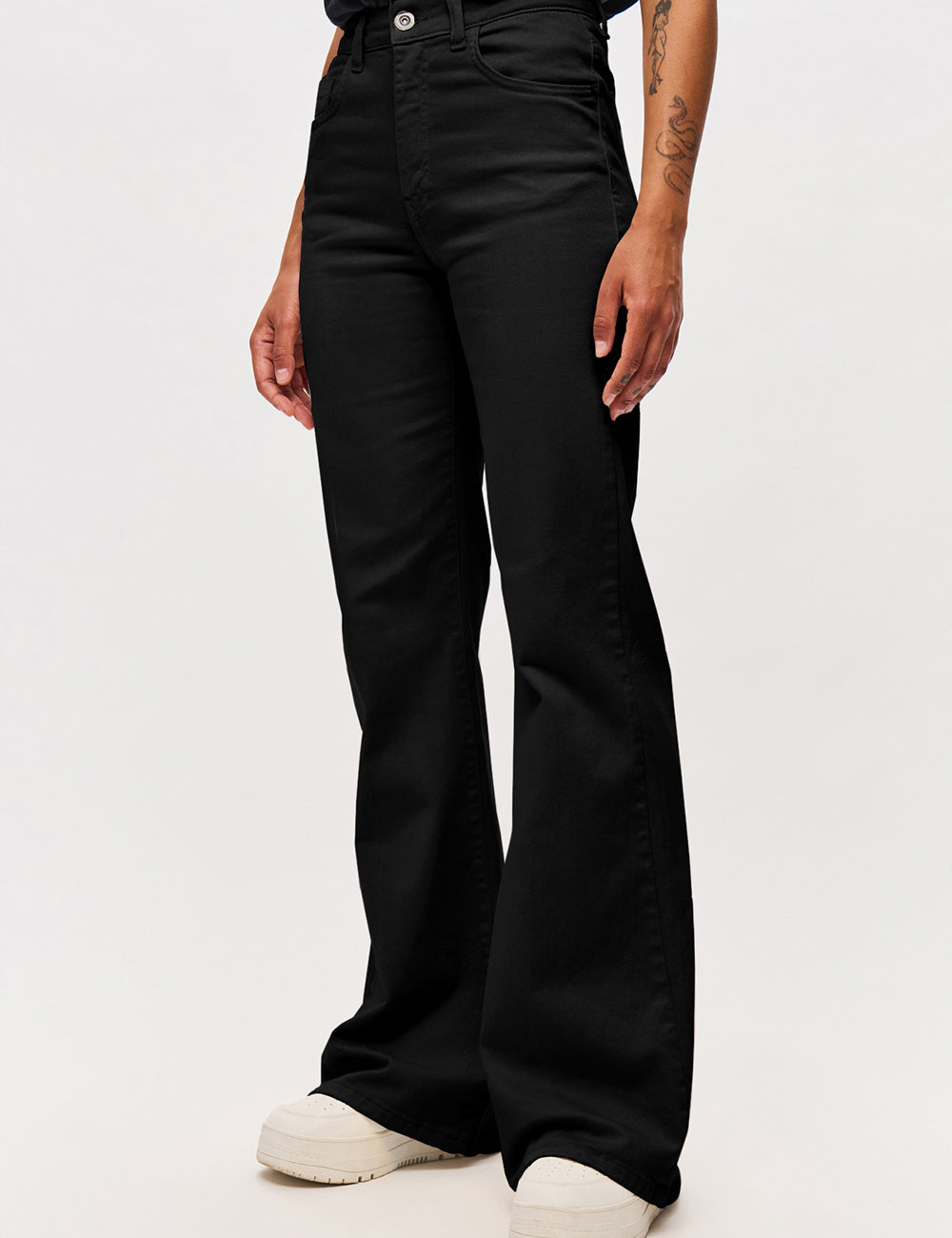 DIRTY LAUNDRY MID-RISE SKINNY FLARE TROUSERS