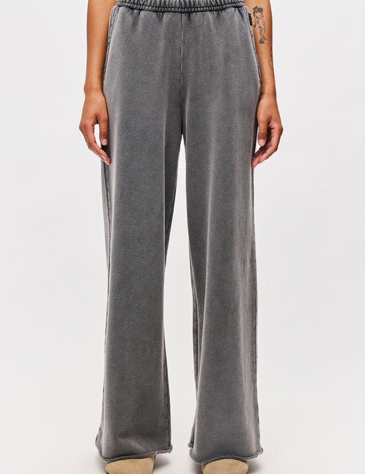 DIRTY LAUNDRY WIDELEG SWEATPANTS WITH RAW EDGES