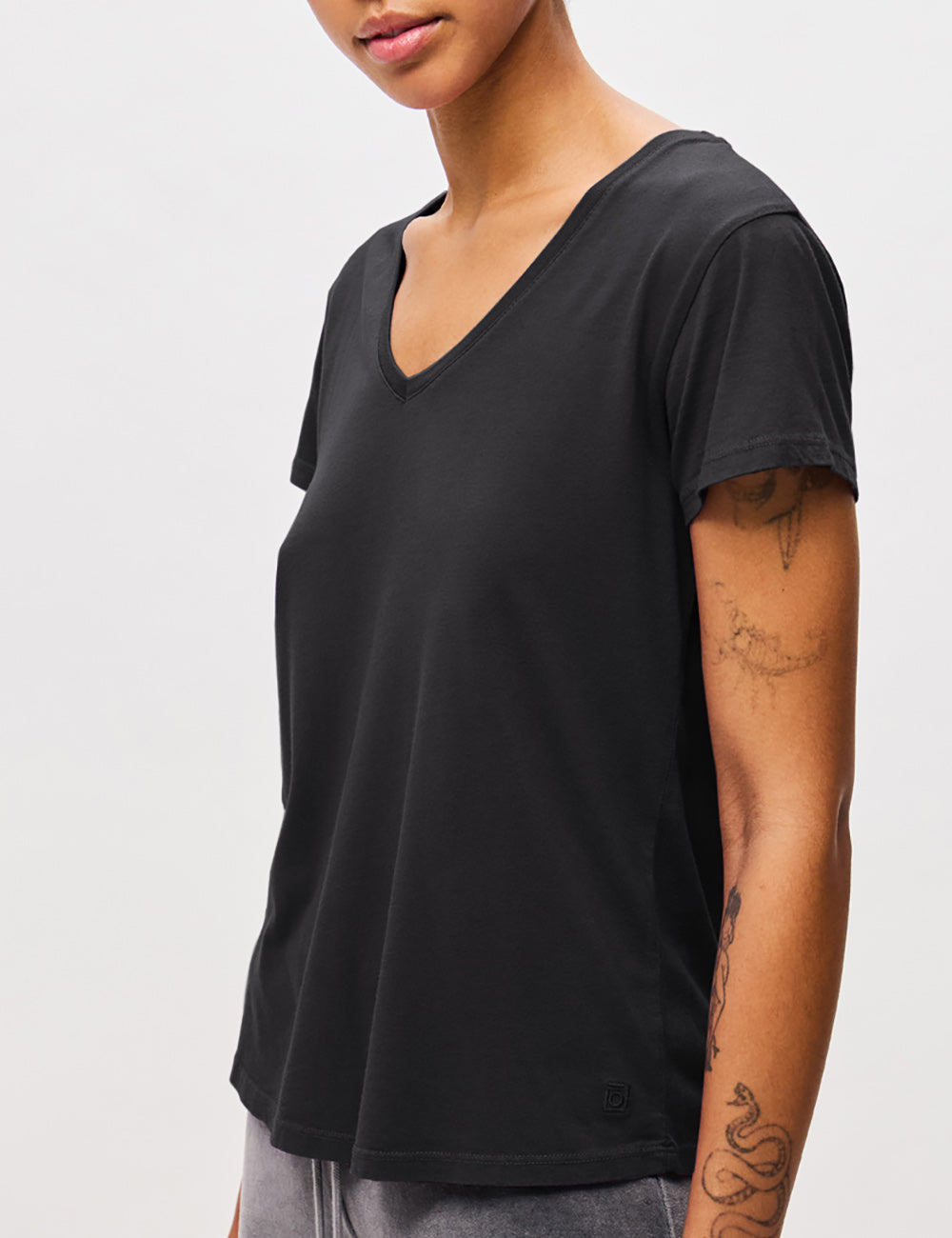 DIRTY LAUNDRY V-NECK T-SHIRT