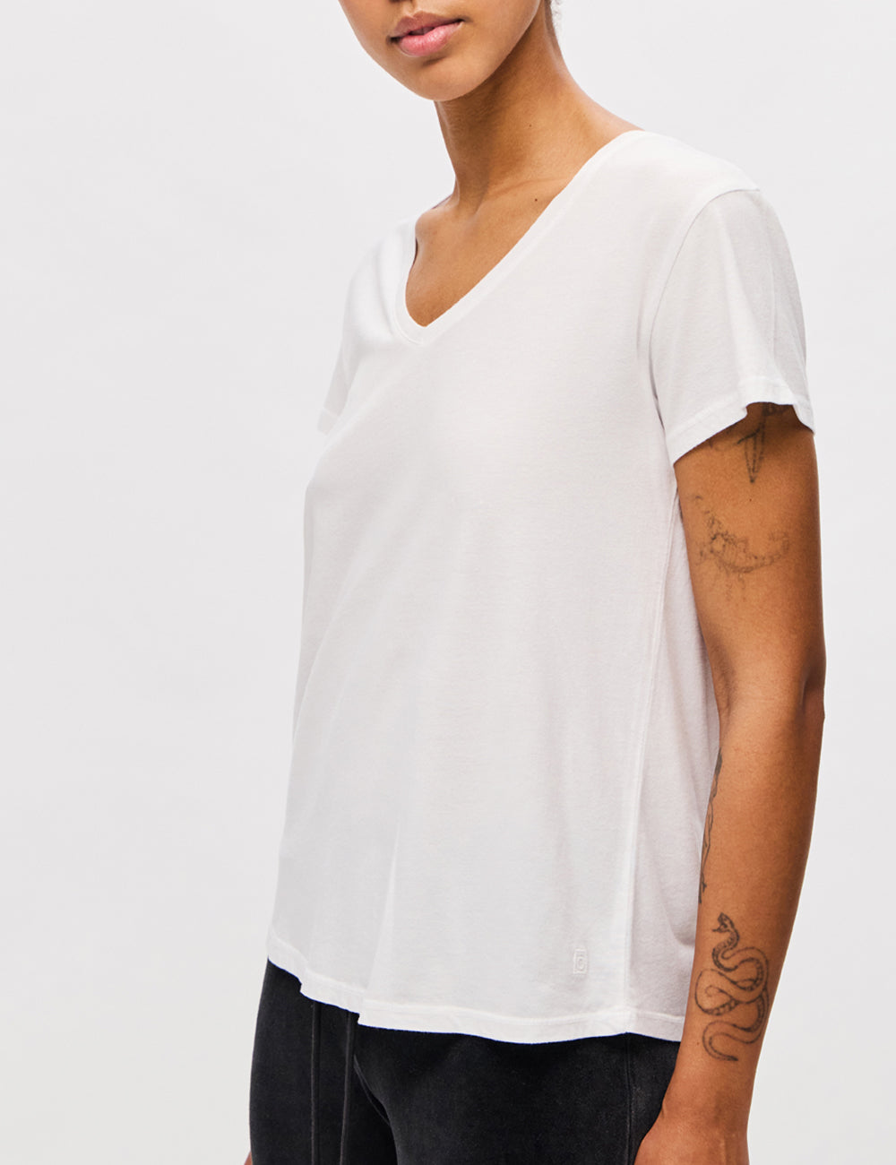 DIRTY LAUNDRY V-NECK T-SHIRT