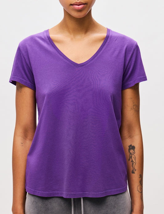 DIRTY LAUNDRY V-NECK T-SHIRT