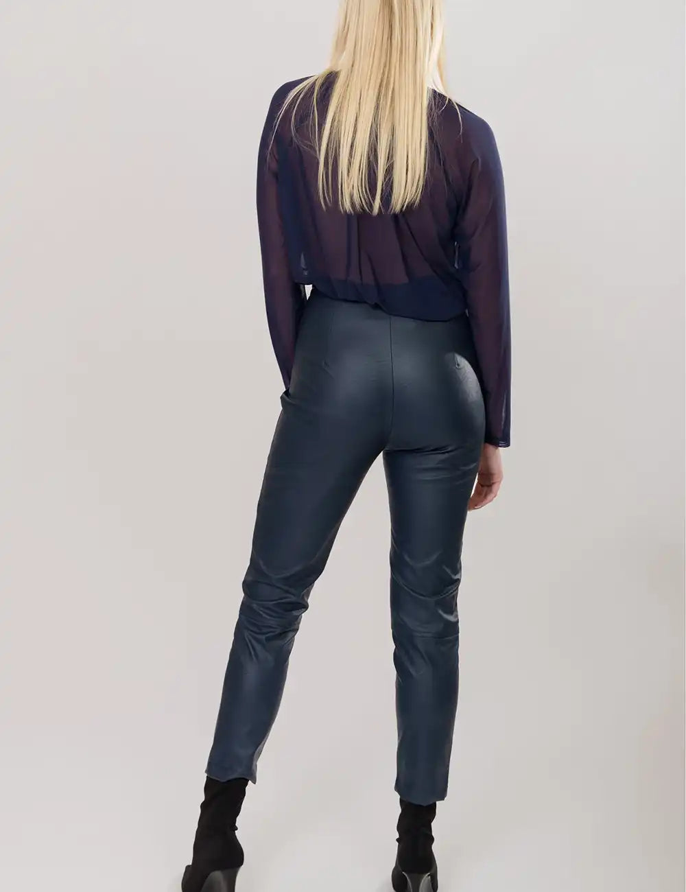 COLLECTIVA NOIR MANDI PANTS