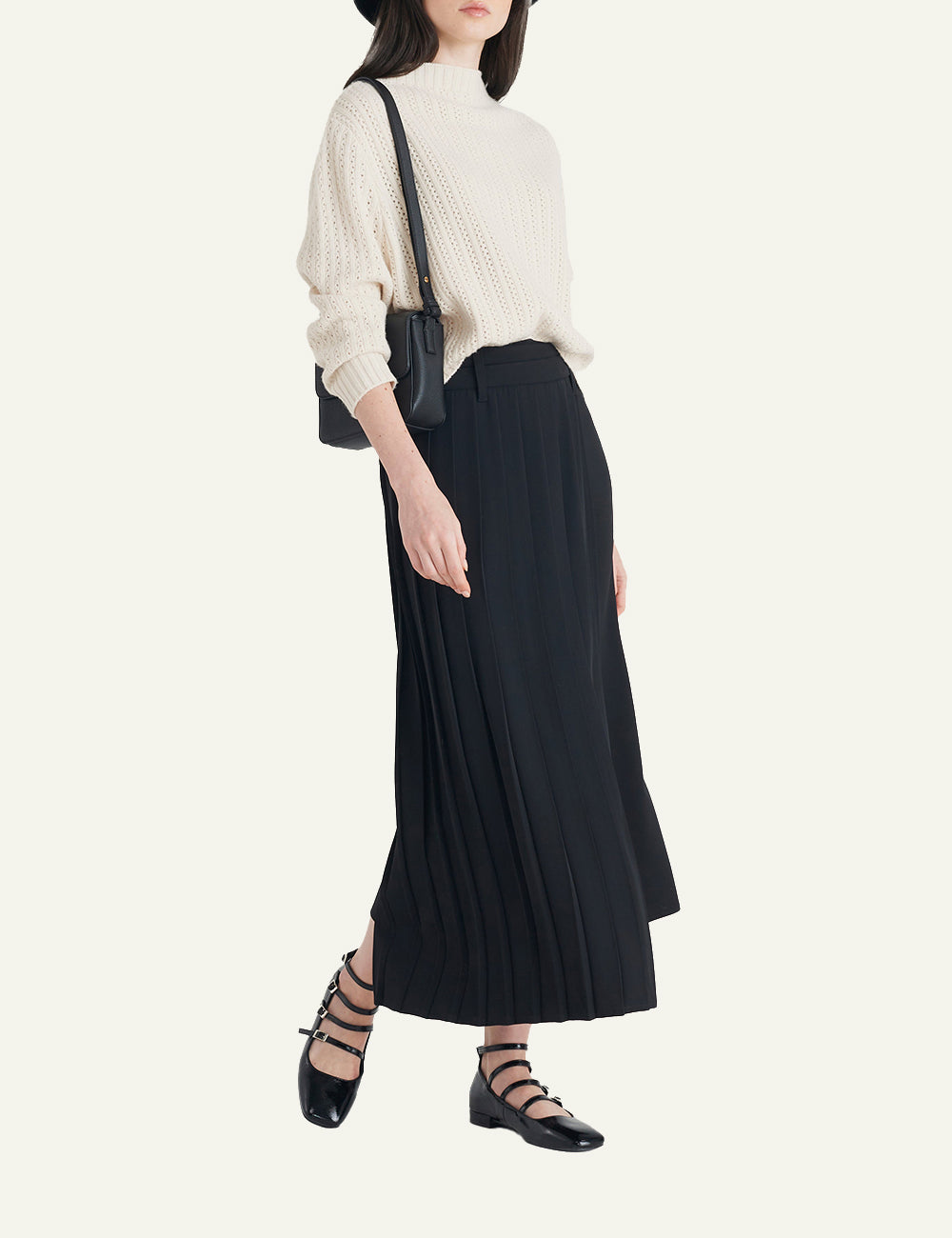 CARACTERE PLISSE SKIRT IN BLACK