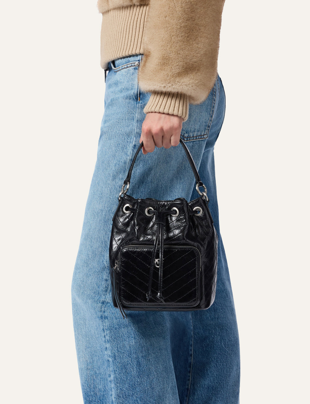 PINKO CARGO BUCKET VITELLO WRINKLE FLAT CHEVRON