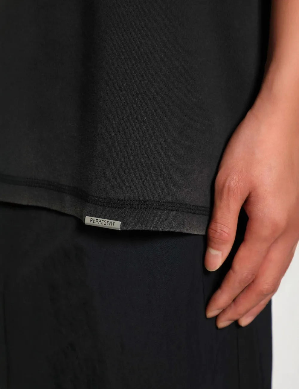 REPRESENT LEGACY OVERPRINT T-SHIRT VINTAGE BLACK