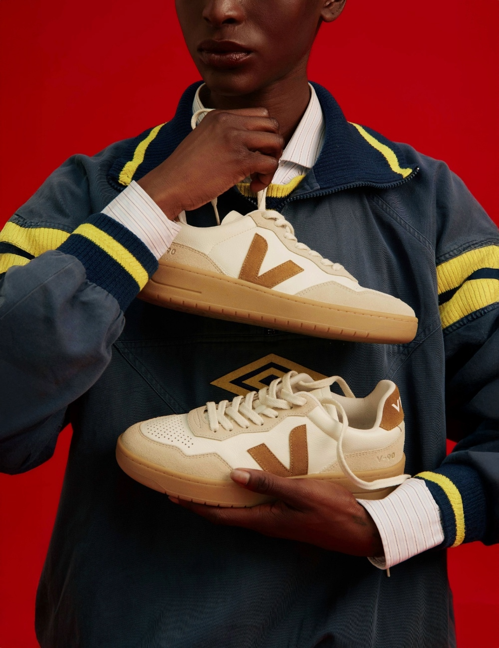 VEJA V-90 LEATHER PURE CAMEL ALMOND NATURAL