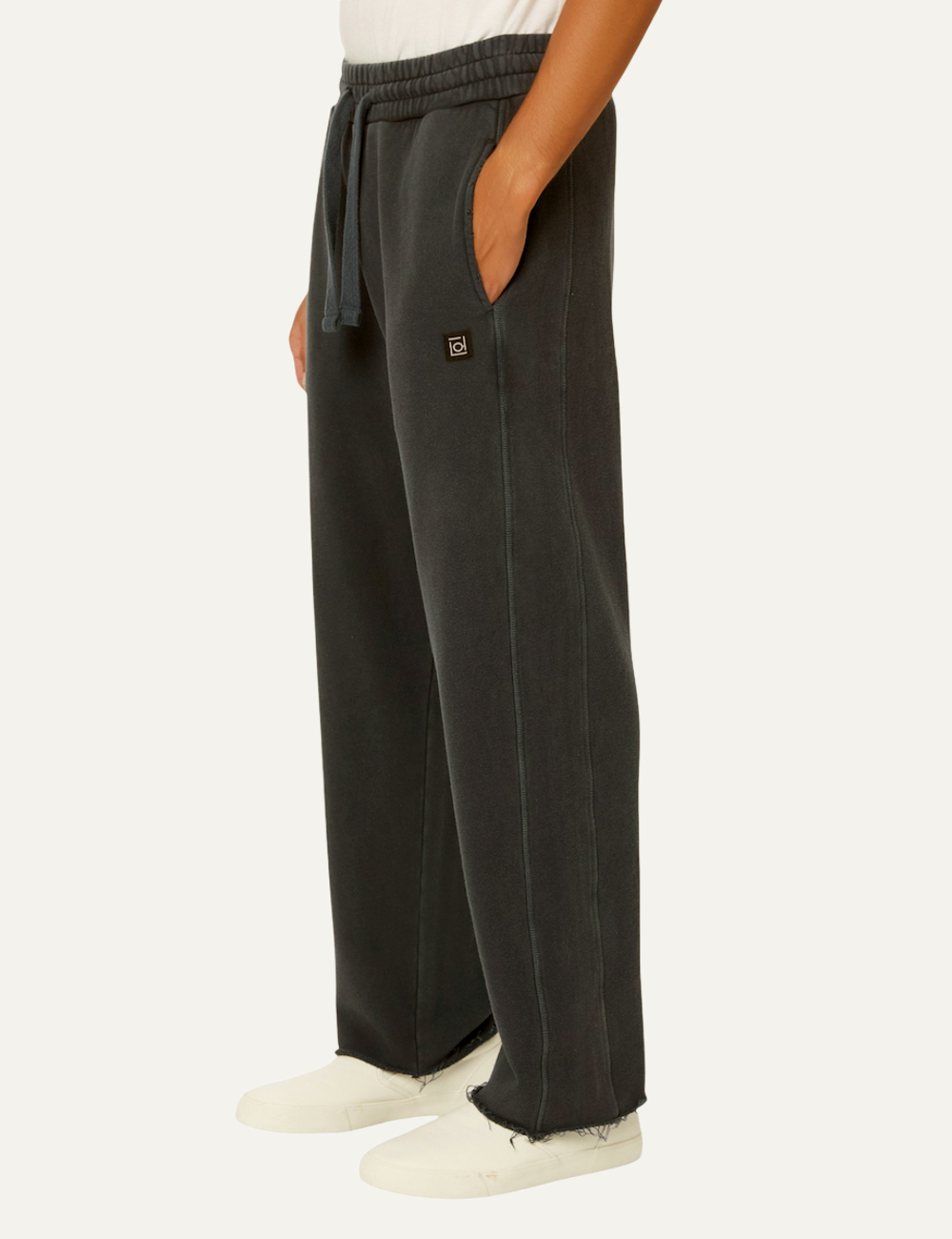 DIRTY LAUNDRY RAW CUT SWEATPANTS