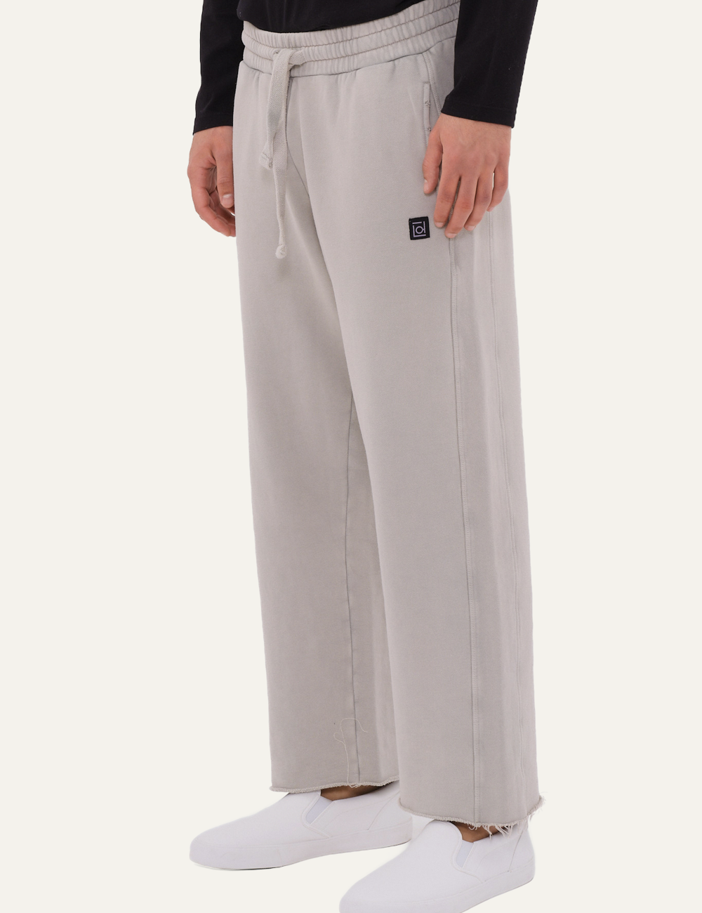 DIRTY LAUNDRY RAW CUT SWEATPANTS