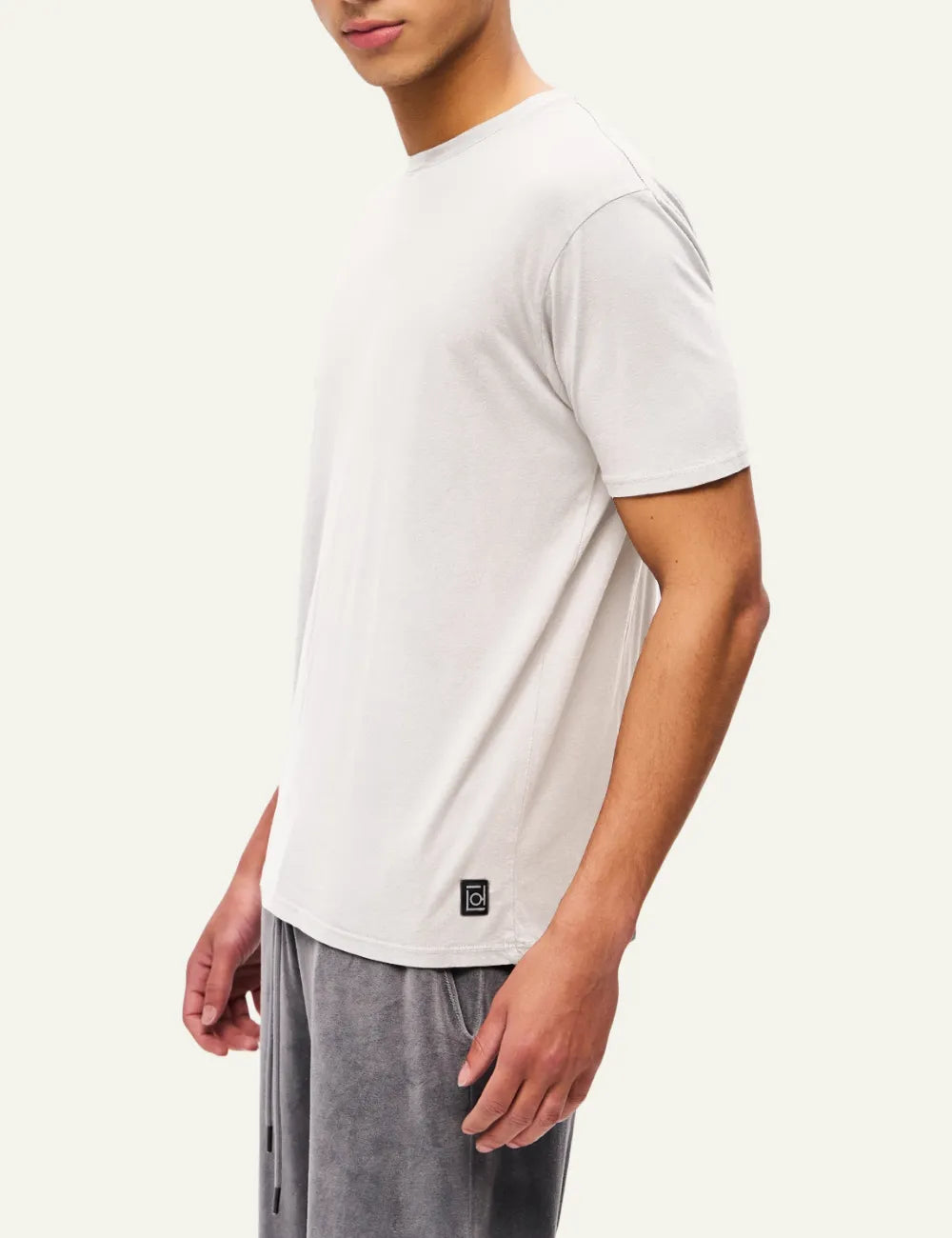 DIRTY LAUNDRY RELAXED ROUNDNECK T-SHIRT