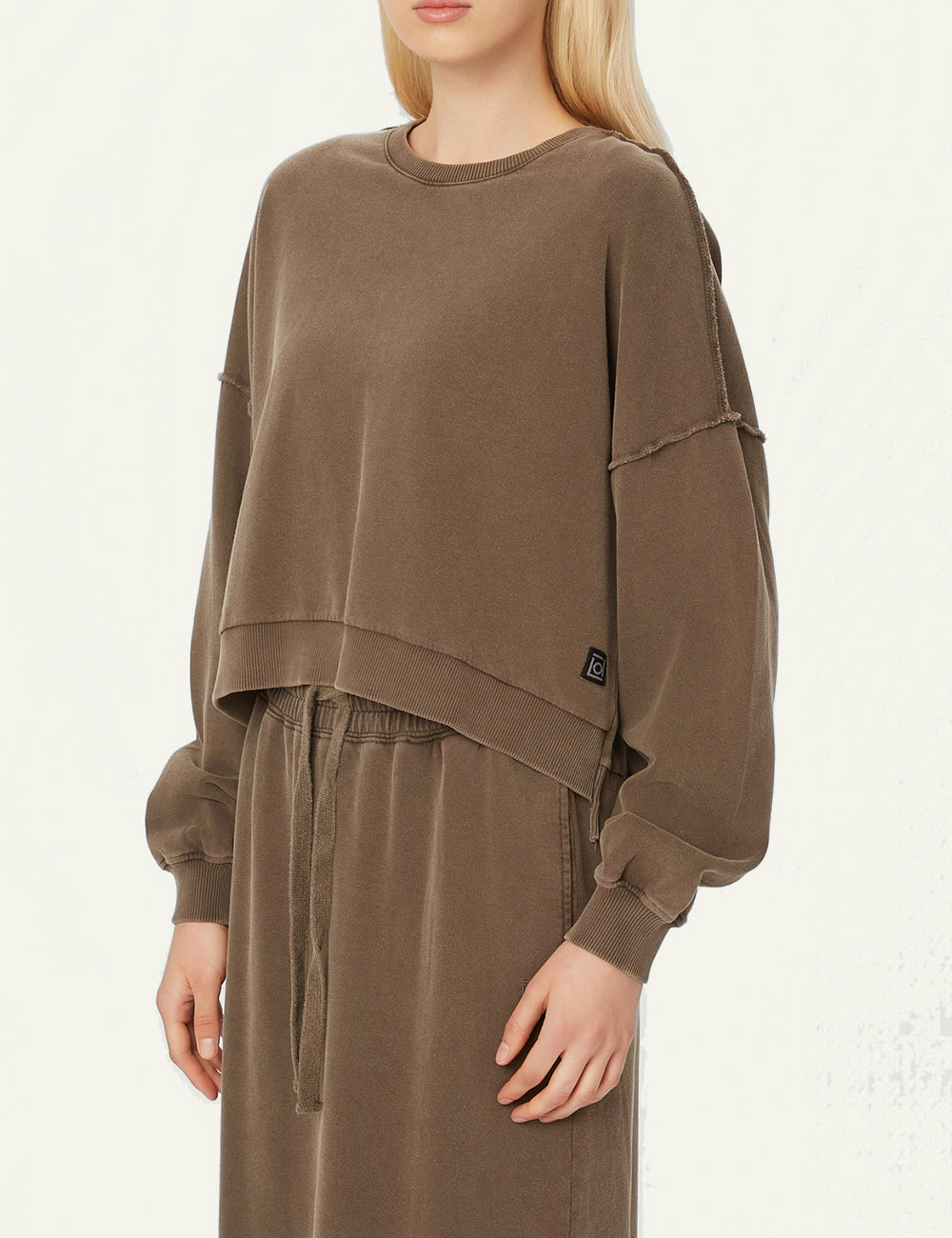 DIRTY LAUNDRY OVERSIZED ASSYMETRIC CREWNECK VINTAGE MOCHA