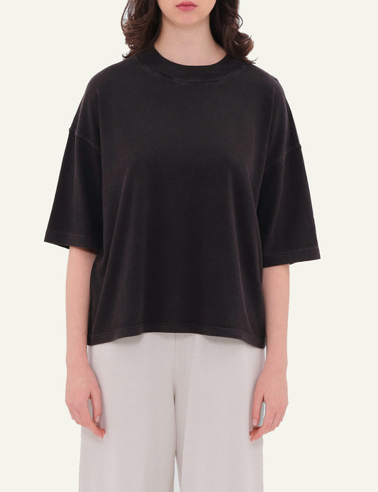 DIRTY LAUNDRY OVERSIZED MOCK-NECK T-SHIRT