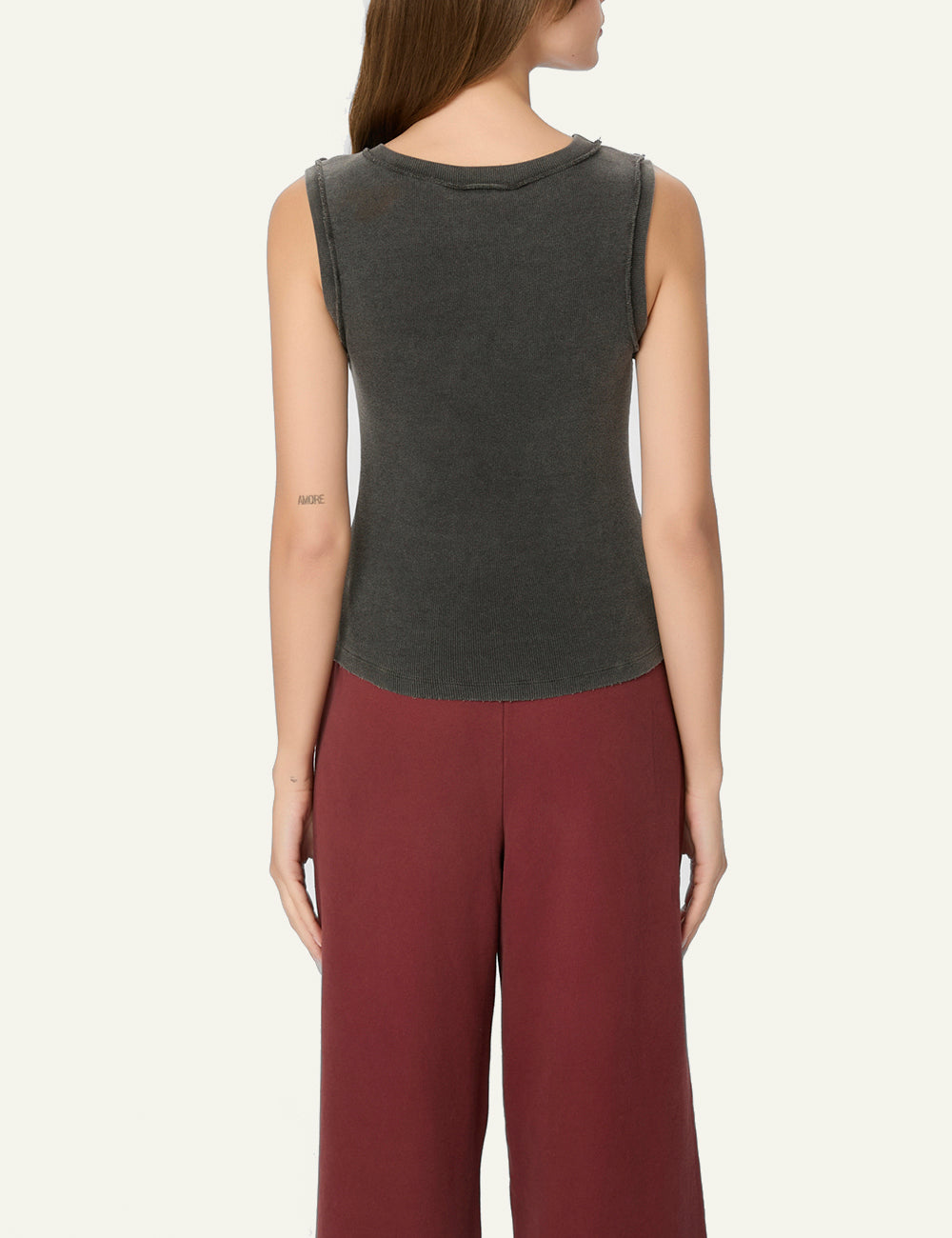 DIRTY LAUNDRY CURVED HEM RIB TANK TOP