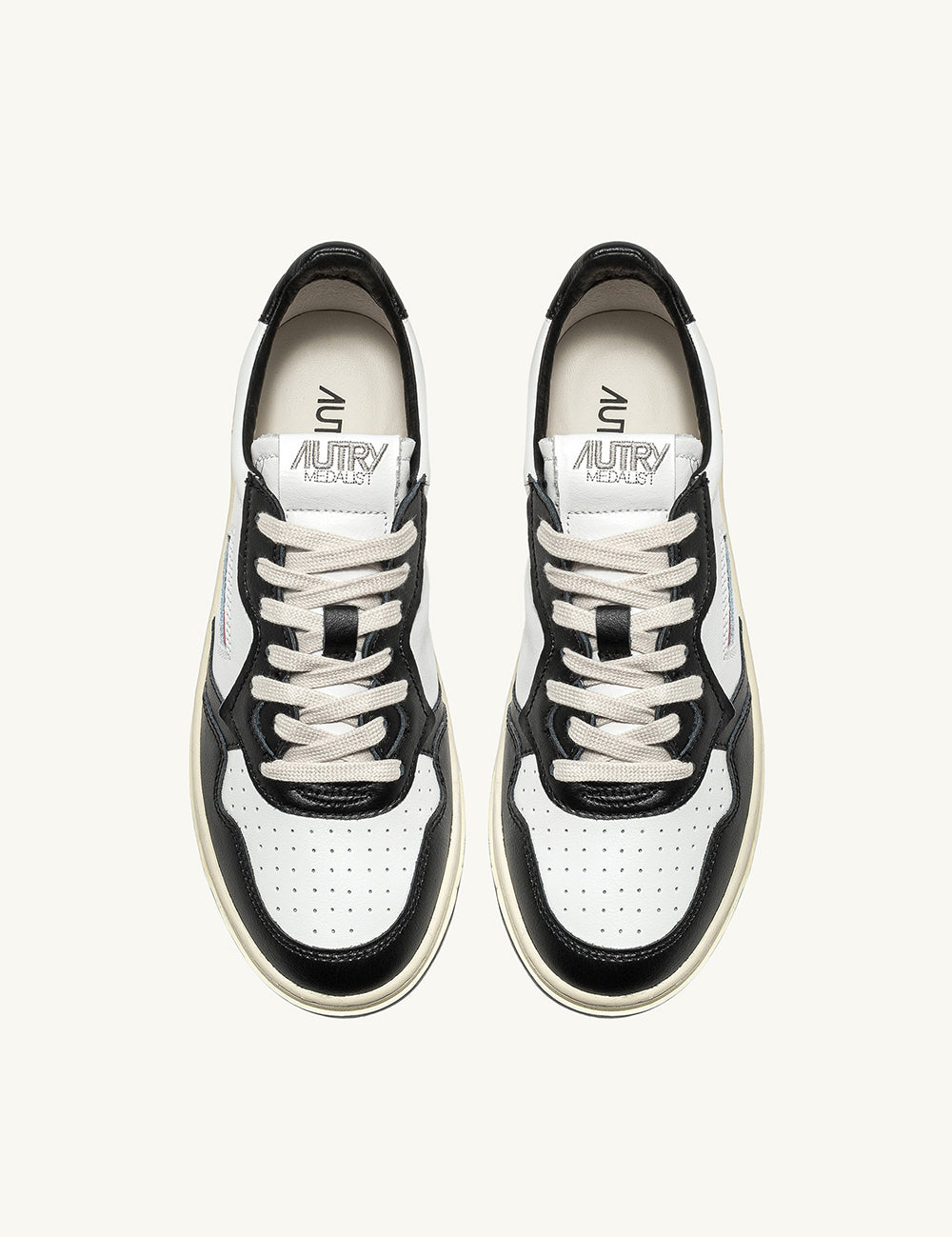 AUTRY MEDALIST LOW W BLACK