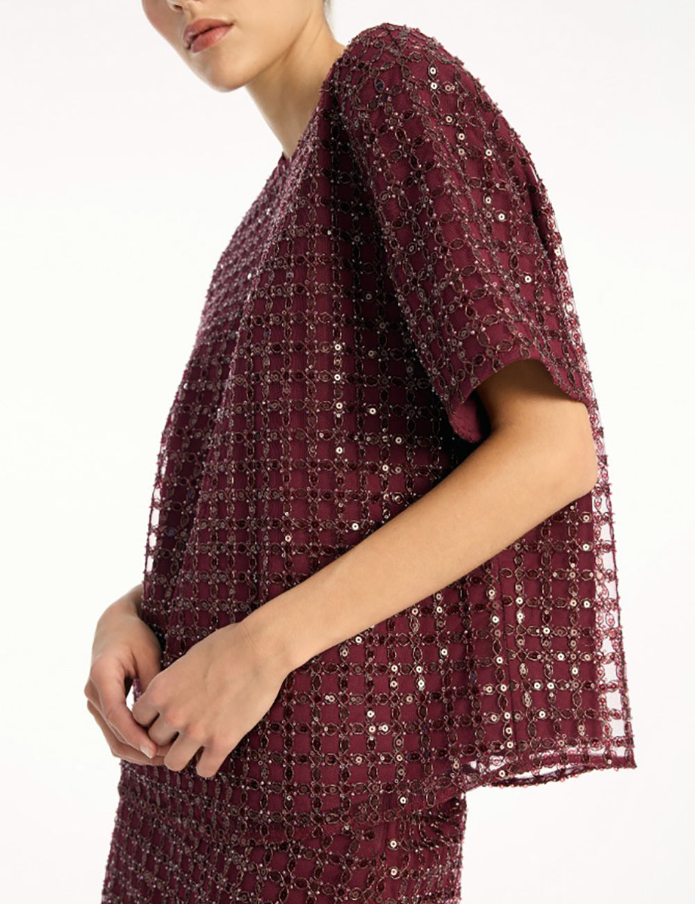 ROTATE BEADED OVERSIZED TOP