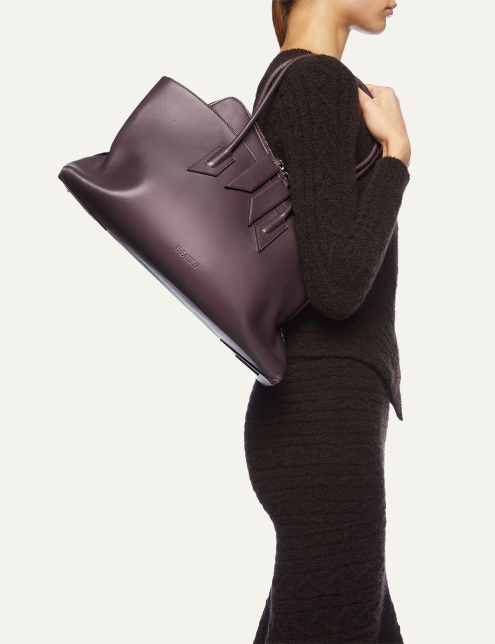 THE ATTICO 'LA PASSEGGIATA MEDIUM' PLUM'