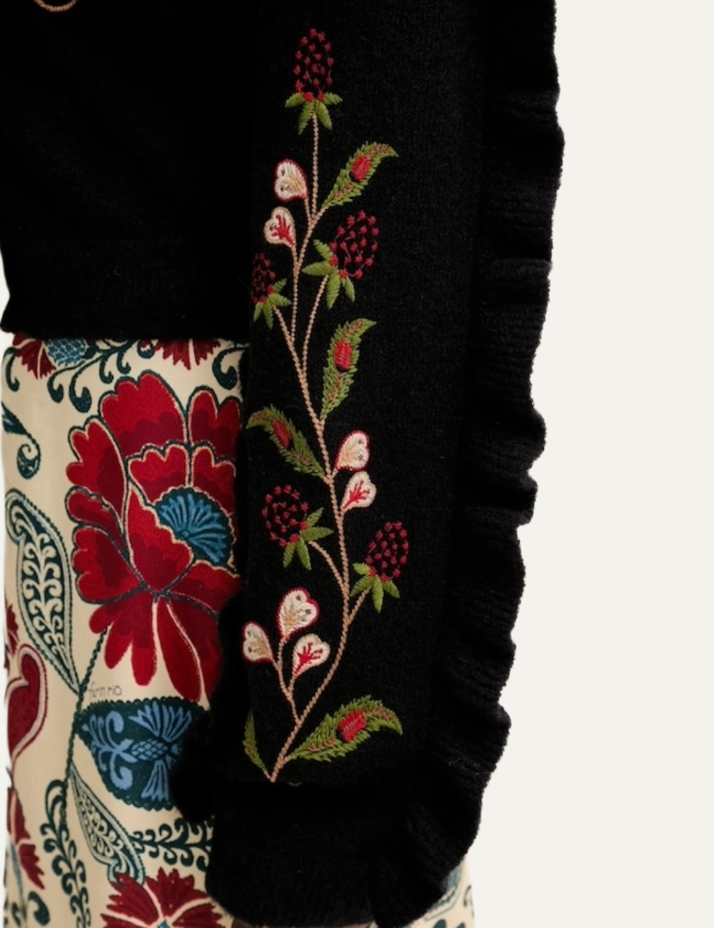 FARM RIO BERRY EMBROIDERY KNIT CARDIGAN