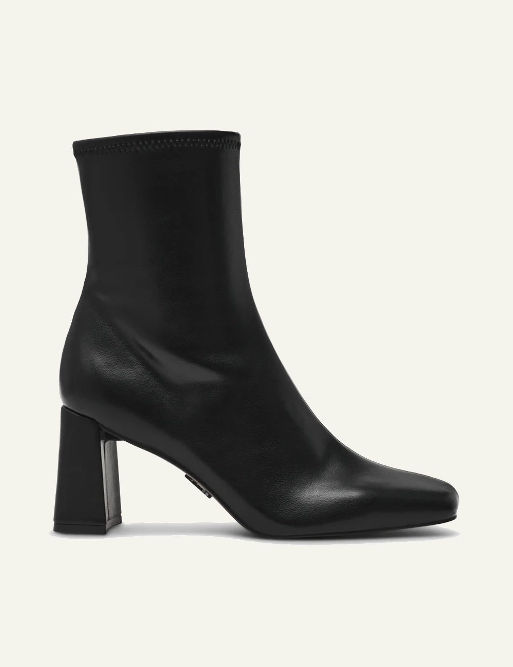 STEVE MADDEN HURST ANKLE BOOTS IN BLACK