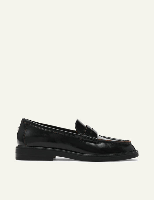STEVE MADDEN ADISON LOAFERS IN BLACK