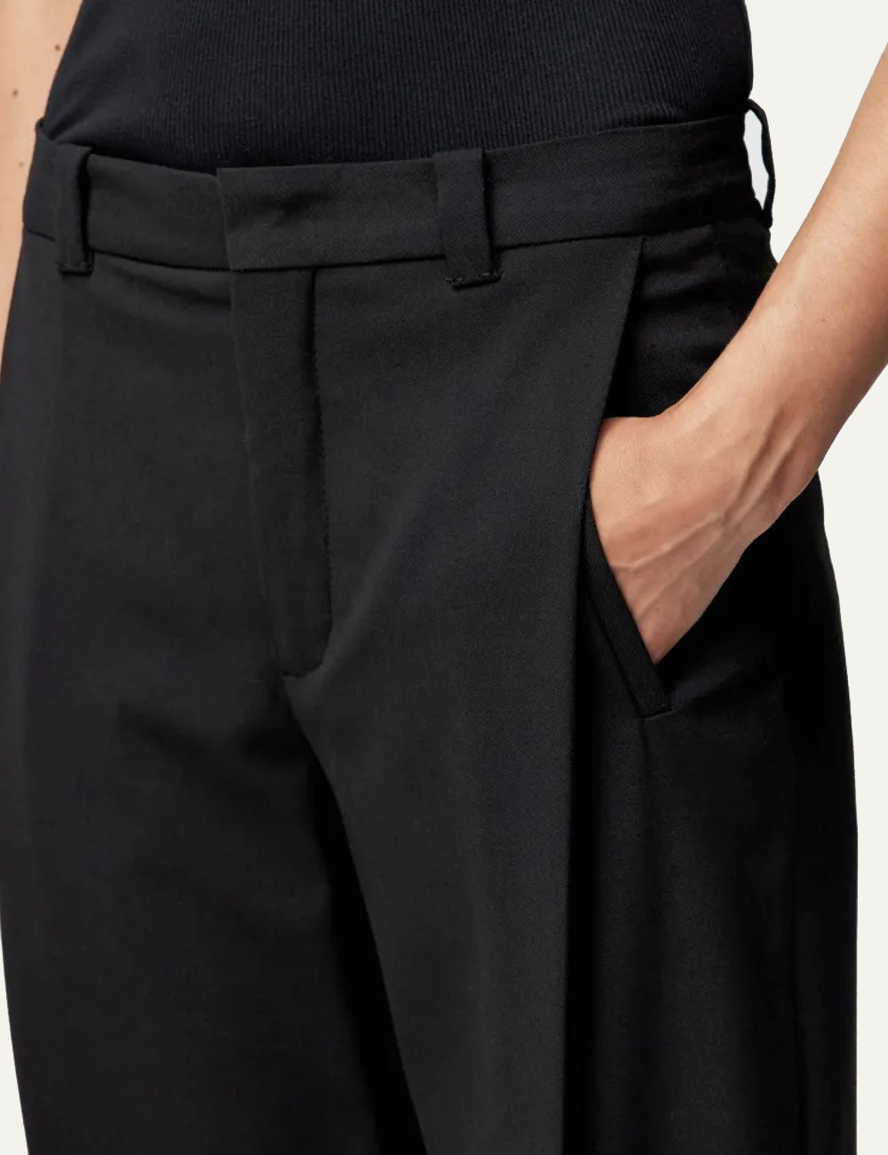 DRYKORN UNPACK TROUSERS IN TECHNO TWIL BLACK